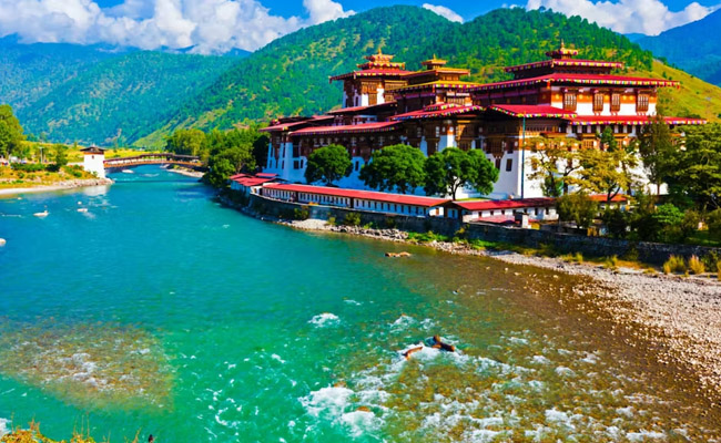 bhutan-daily-fee.jpg