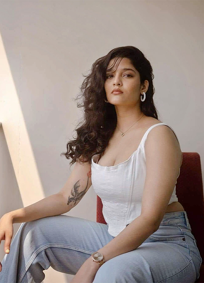 ritika_20singh_20latest_20photos-11.jpg 11