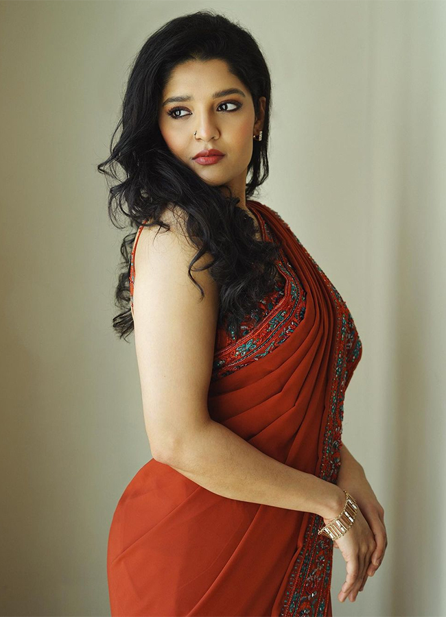 ritika_20singh_20latest_20photos-2.jpg 2