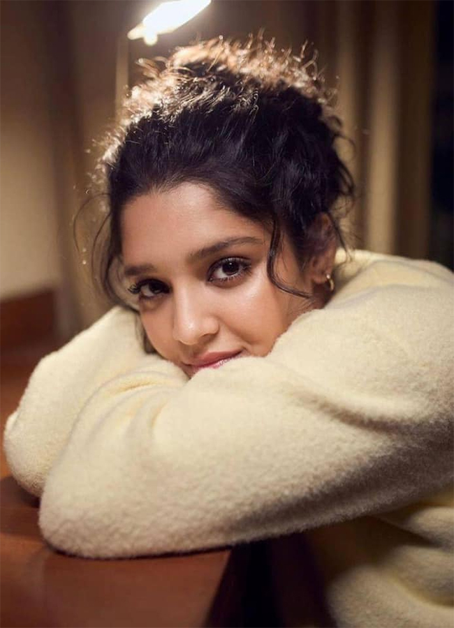 ritika_20singh_20latest_20photos-26.jpg 25