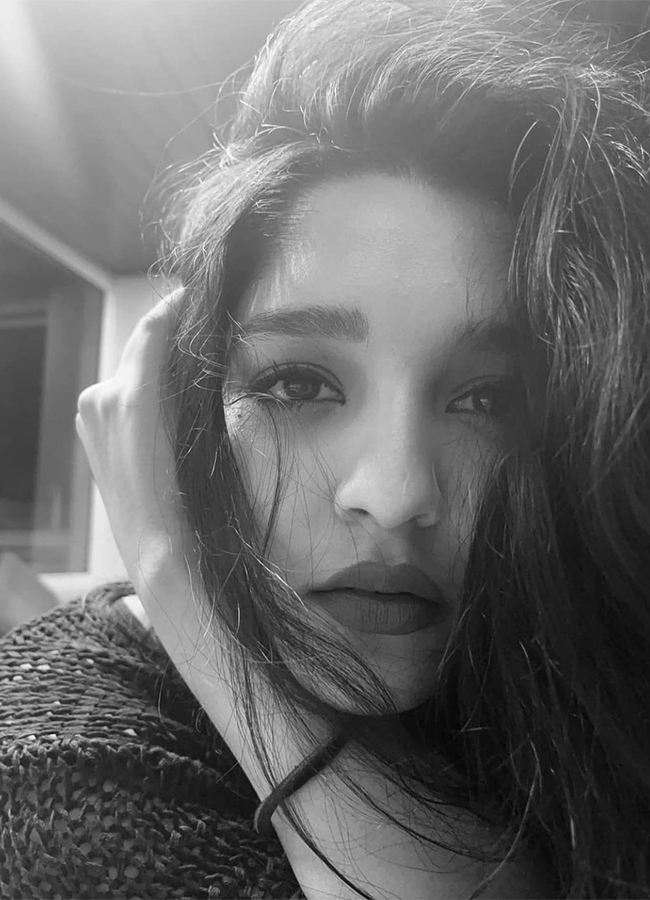 ritika_20singh_20latest_20photos-28.jpg 26