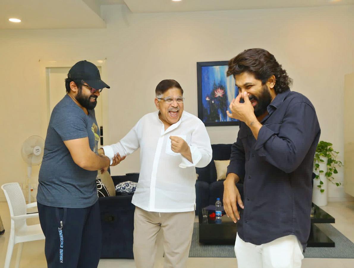Cine_20Persons_20Congratulates_20National_20Award_20Winner_20Allu_20Arjun_20Photos-14.jpg 14