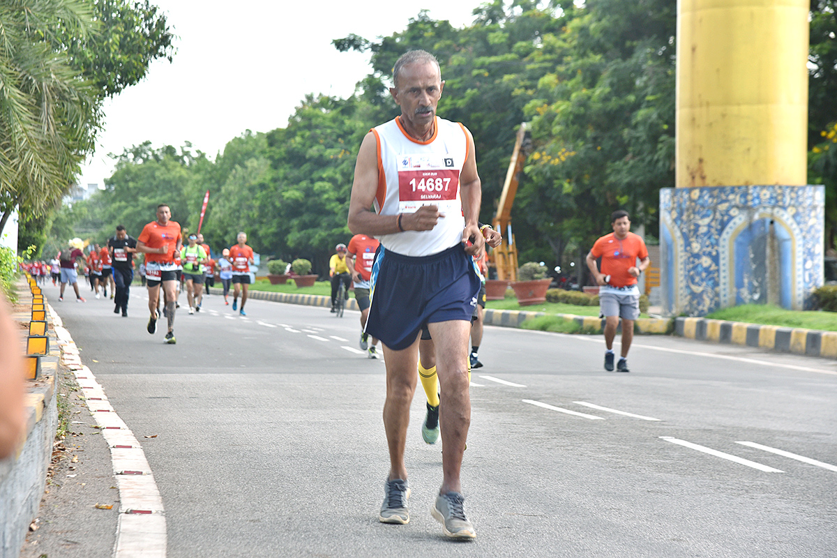 The_20half_20marathon_20ended_20at_20Gachibowli_20Stadium-20.jpg 16