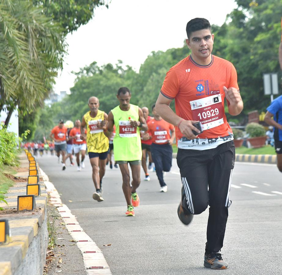 The_20half_20marathon_20ended_20at_20Gachibowli_20Stadium-22.jpg 17