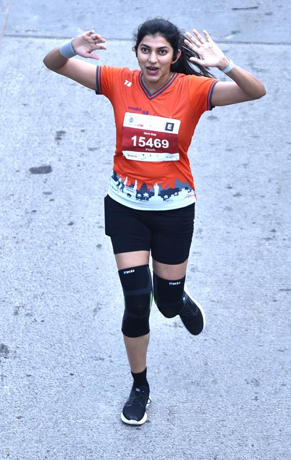 The_20half_20marathon_20ended_20at_20Gachibowli_20Stadium-30.jpg 23