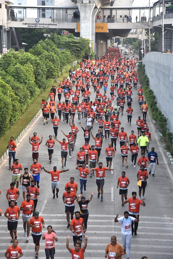 The_20half_20marathon_20ended_20at_20Gachibowli_20Stadium-7.jpg 6