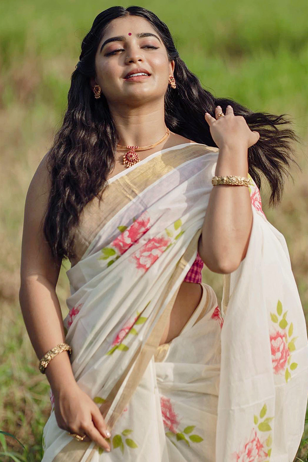 Celebrities_20Onam_20Celebrations_20PHotos_15.jpg 16
