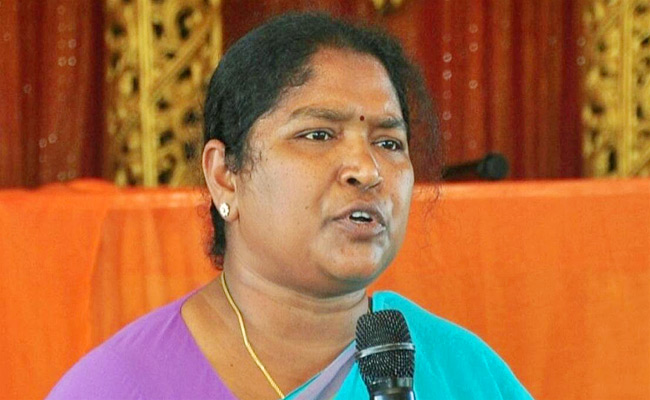 Mulugu-Mla-Seethakka.jpg