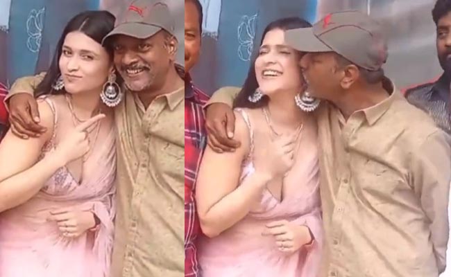 mannara-chopra.jpg