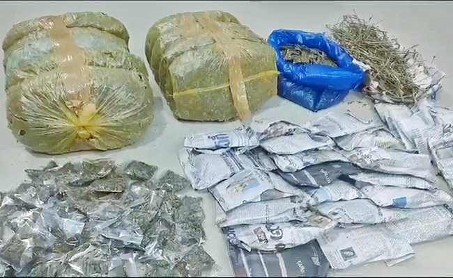 Narsingi-Police-Who-Seized-Marijuana.jpg