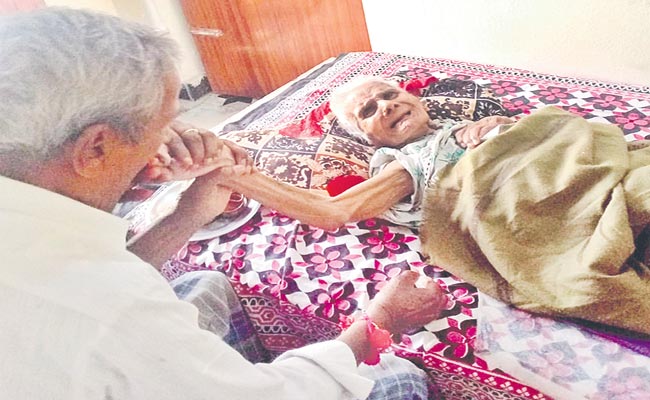 95-Year-Old-Sister-Tied-Rak.jpg