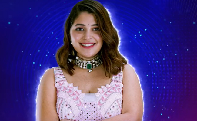 SINGER-DAMINI-03.jpg