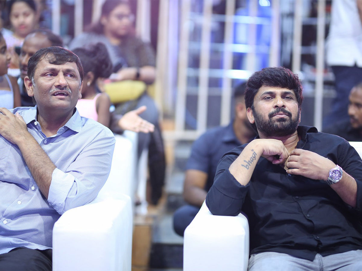 Kushi_20Movie_20Success_20Meet_20at_20Vizag-14.jpg 14