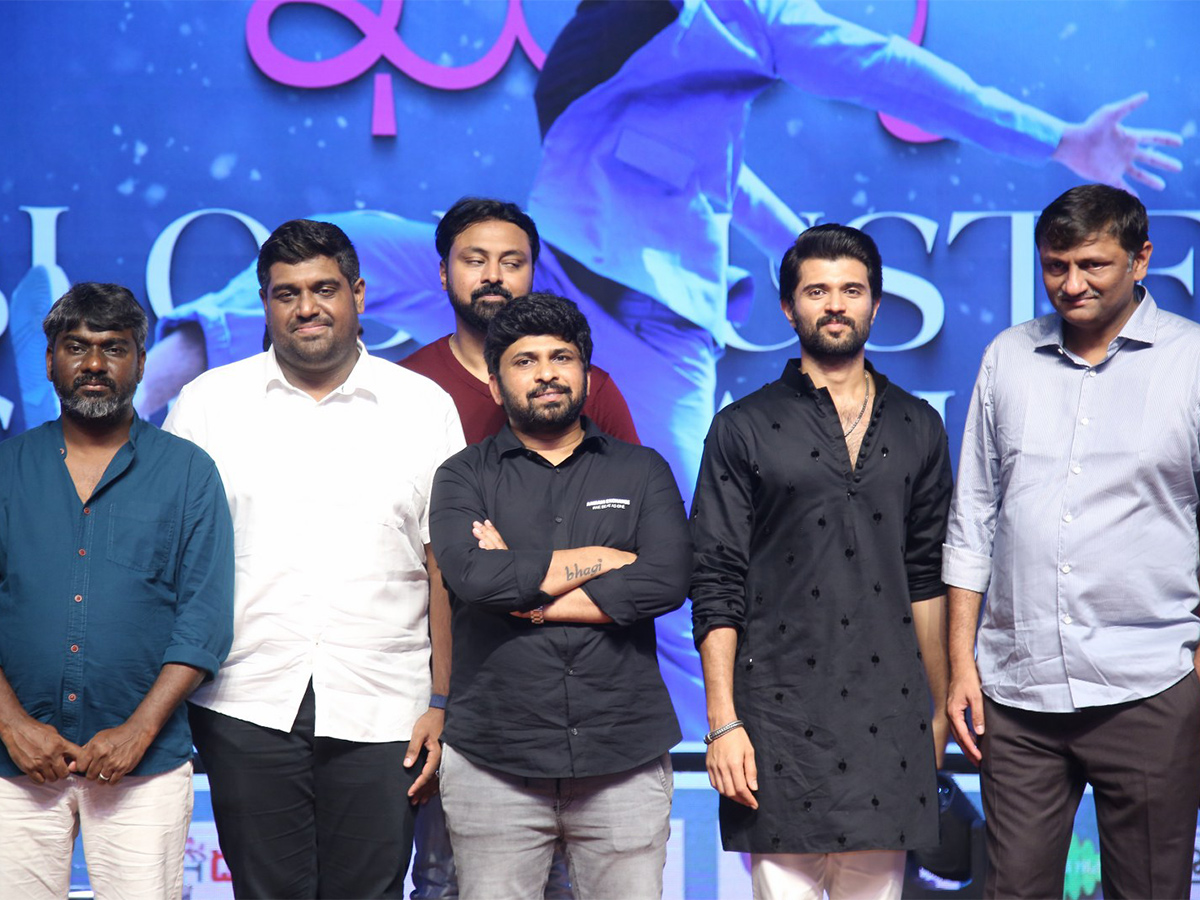 Kushi_20Movie_20Success_20Meet_20at_20Vizag-18.jpg 18
