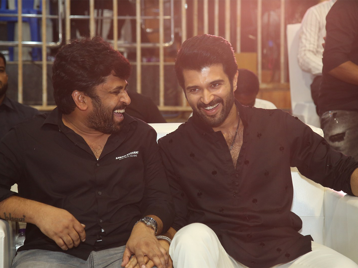 Kushi_20Movie_20Success_20Meet_20at_20Vizag-19.jpg 19