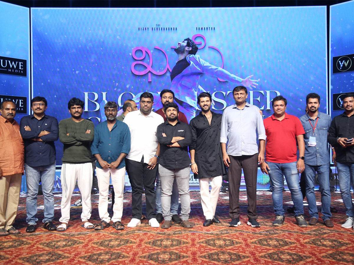 Kushi_20Movie_20Success_20Meet_20at_20Vizag-3.jpg 3
