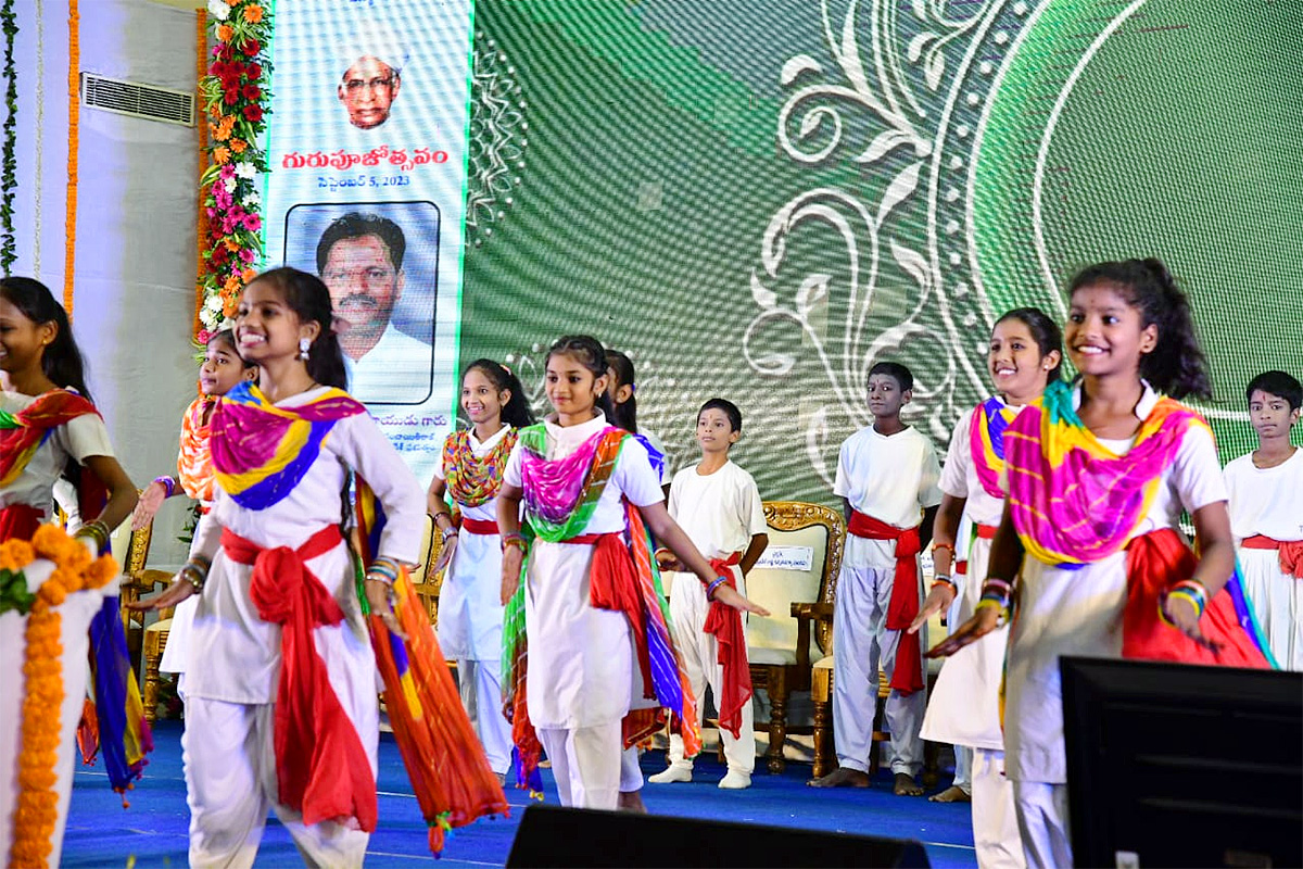Teachers_20Day_20Celebration_20in_20Visakhapatnam_20Photos-6.jpg 6