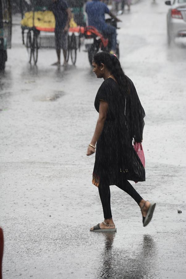 Today_20Hyderabad_20Rains_20Updates_20pics-18.jpg 18