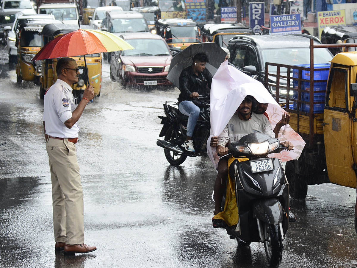 Today_20Hyderabad_20Rains_20Updates_20pics-25.jpg 24