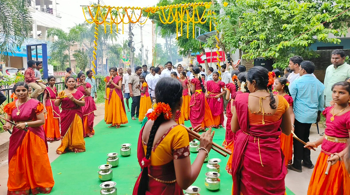 Sri_20Krishnashtami_20Celebrations_20Telugu_20States-23.jpg 24