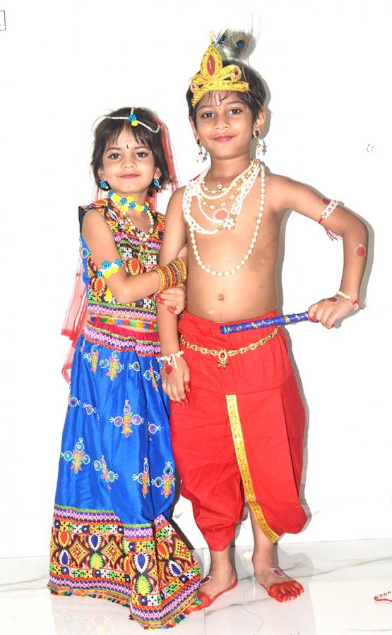Sri_20Krishnashtami_20Celebrations_20Telugu_20States-25.jpg 26