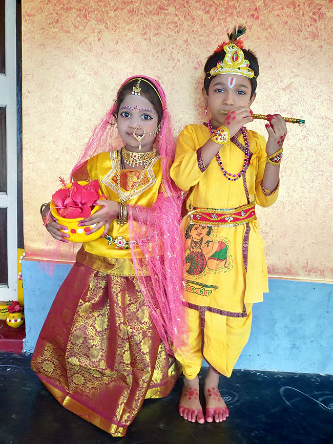 Sri_20Krishnashtami_20Celebrations_20Telugu_20States-26.jpg 27