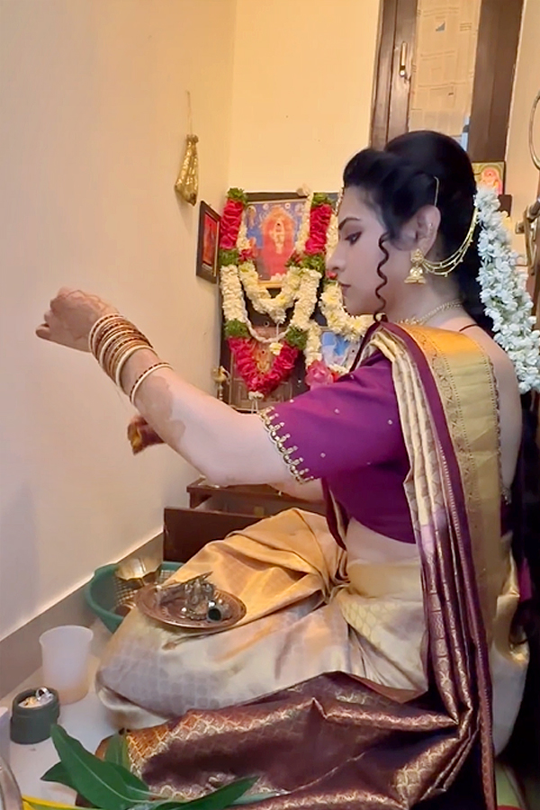 Bigg_20Boss_20contestant_20Priyanka_20Singh_20participated_20in_20Varalakshmi_20Puja_20Photos_1.jpg 2