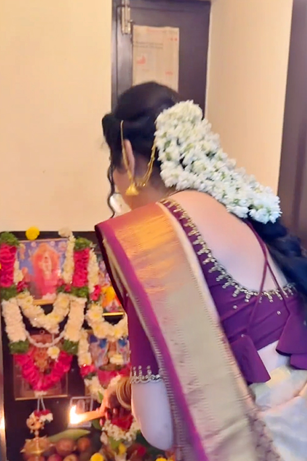 Bigg_20Boss_20contestant_20Priyanka_20Singh_20participated_20in_20Varalakshmi_20Puja_20Photos_6.jpg 7