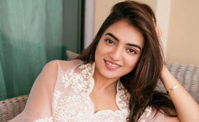 NAZRIYA-SURIYA-MOVIE.jpg