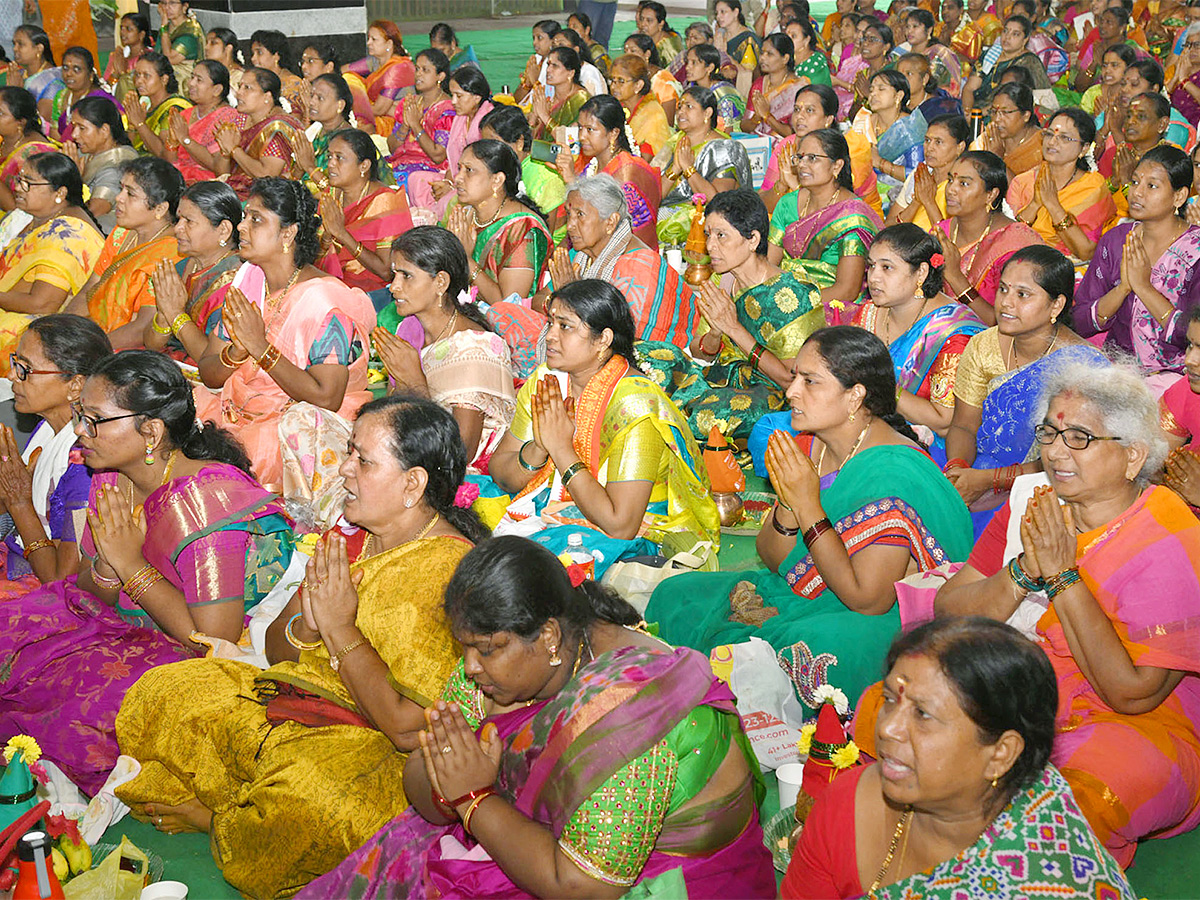 Sravana_20Masam_202023_20Vijayawada_20Kanaka_20Durga_20Temple-20.jpg 16