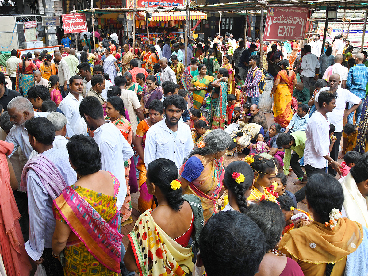 Sravana_20Masam_202023_20Vijayawada_20Kanaka_20Durga_20Temple-3.jpg 3