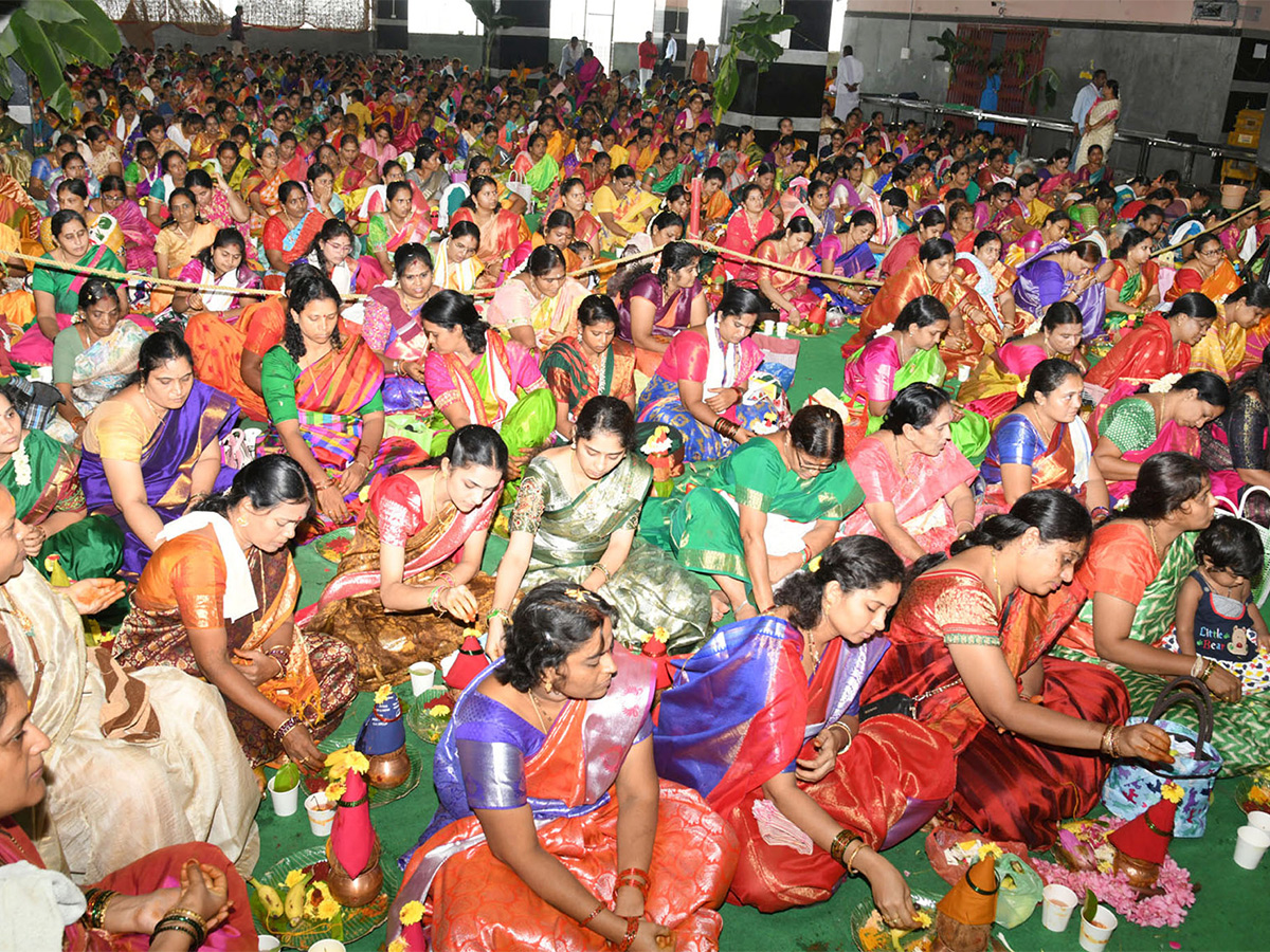 Sravana_20Masam_202023_20Vijayawada_20Kanaka_20Durga_20Temple-9.jpg 9