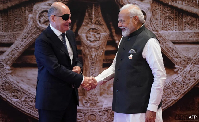 modi-jarm.jpg
