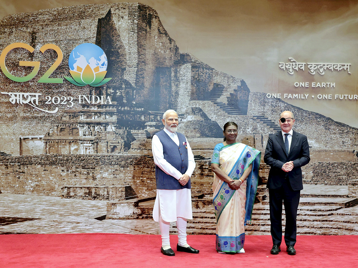 PM_20Modi_20receives_20world_20leaders_20at_20Bharat_20Mandapam_20Photos_11.jpg 11
