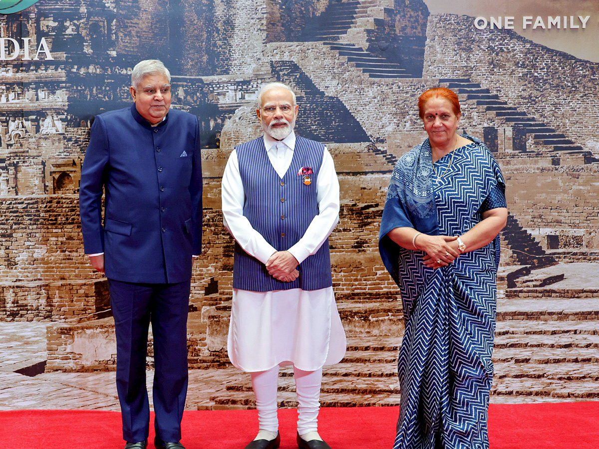 PM_20Modi_20receives_20world_20leaders_20at_20Bharat_20Mandapam_20Photos_2.jpg 3