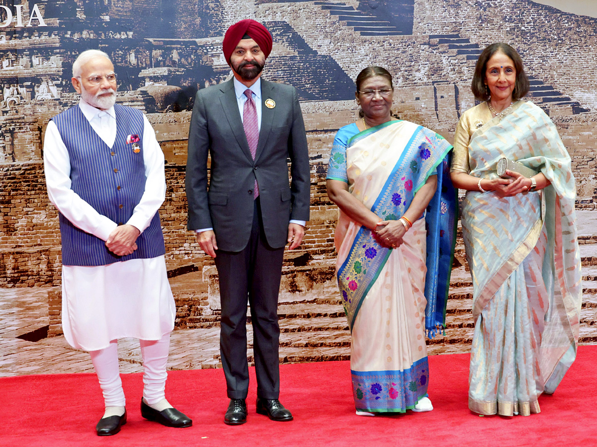 PM_20Modi_20receives_20world_20leaders_20at_20Bharat_20Mandapam_20Photos_7.jpg 7