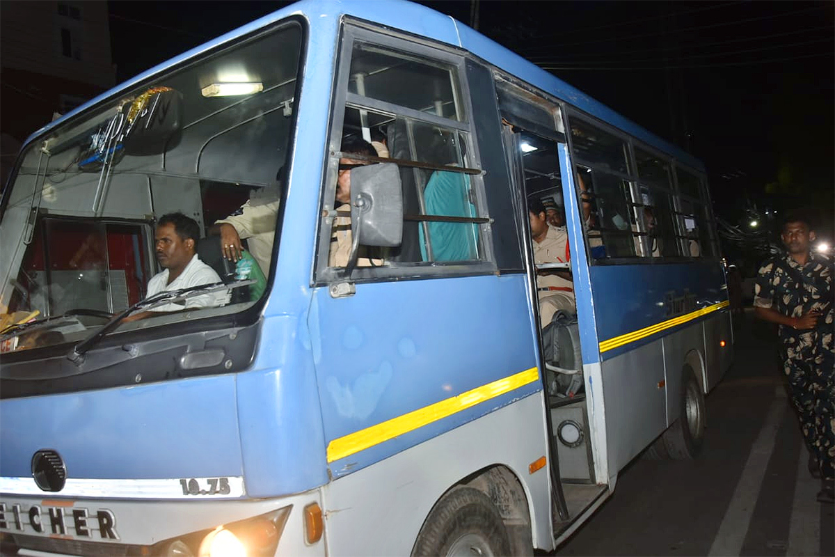 Chandrababu_20Naidu_20Arrest_20Photos-10.jpg 10