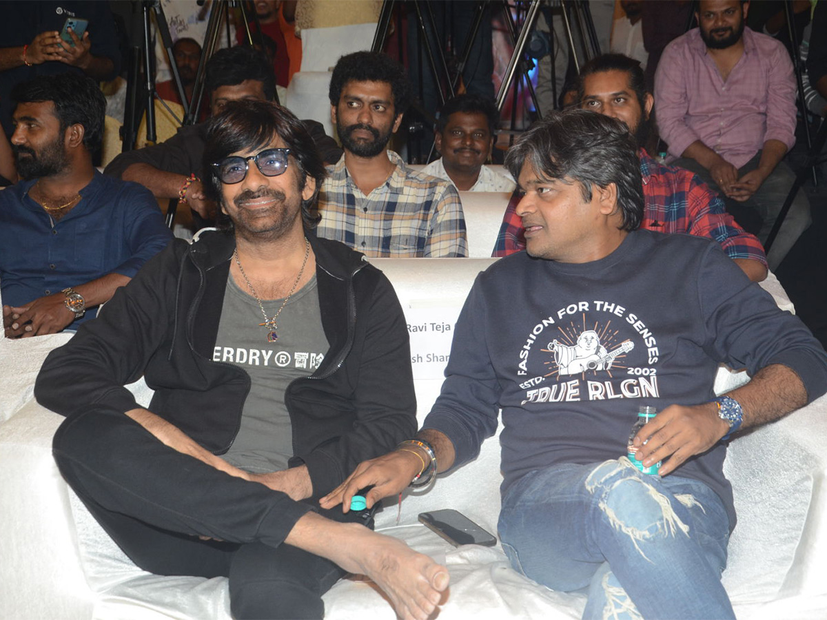 Changure_20Bangaru_20Raja_20Pre_20Release_20Event_20Photos-1.jpg 1