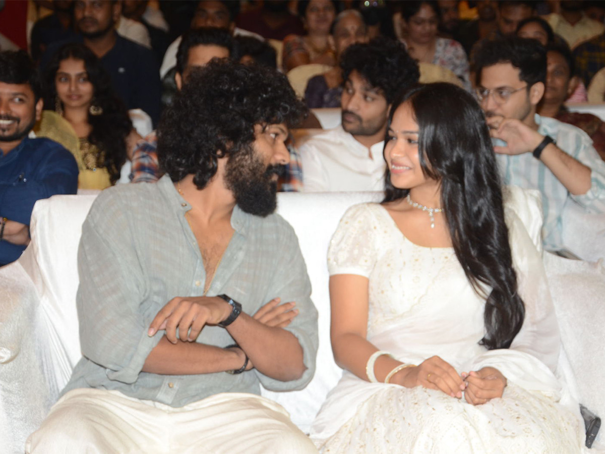 Changure_20Bangaru_20Raja_20Pre_20Release_20Event_20Photos-15.jpg 15