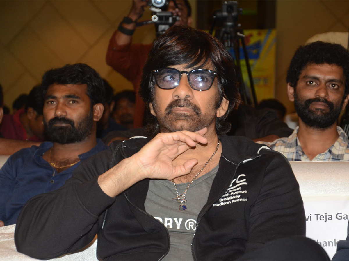 Changure_20Bangaru_20Raja_20Pre_20Release_20Event_20Photos-27.jpg 27
