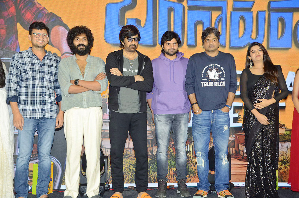 Changure_20Bangaru_20Raja_20Pre_20Release_20Event_20Photos-3.jpg 3