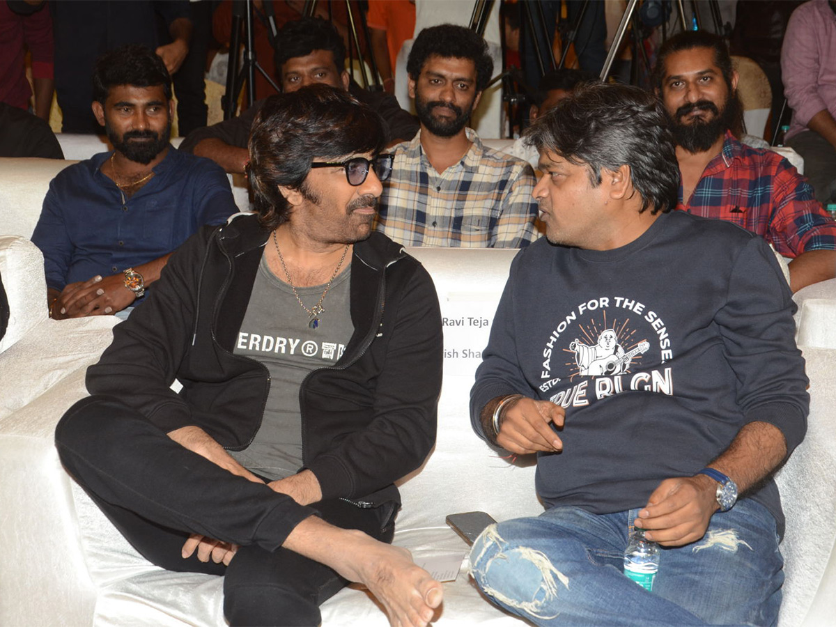 Changure_20Bangaru_20Raja_20Pre_20Release_20Event_20Photos-31.jpg 30