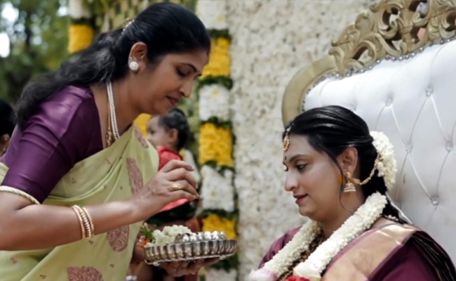 Dhruva_20Sarja_20Wife_20Baby_20Shower_20Photos_7.jpg 8