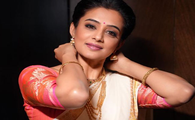 priyamani.jpg