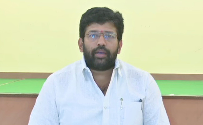 Jakkampudi-Raja_0.jpg