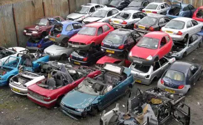 automobile-dealers-nitin-gadkari.jpg