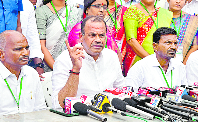 komatireddy.jpg