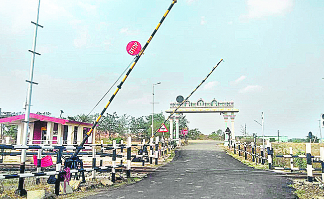 railway_20gate.jpg