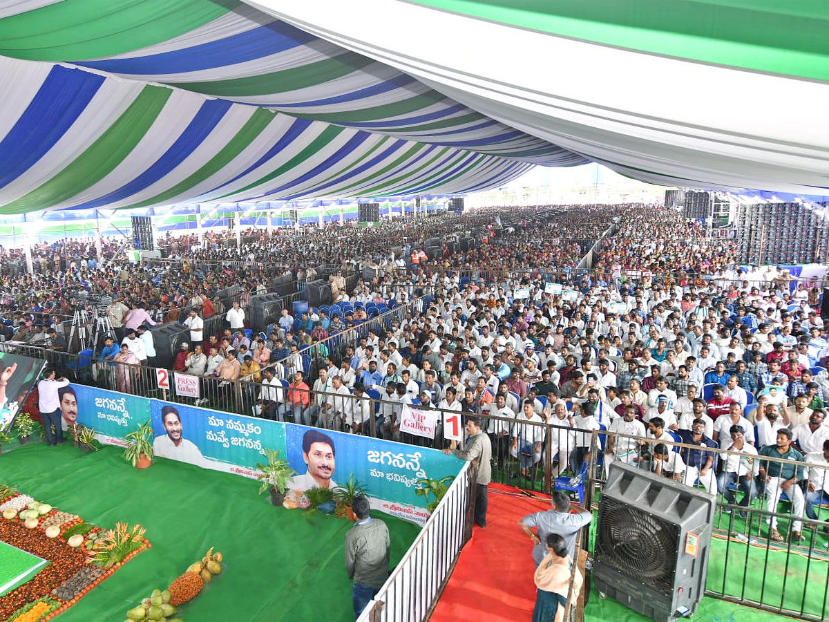 CM_20Jagan_20Release_20YSR_20Kapu_20Nestham_20Scheme_204_20Phase_20Funds_20PHotos_13.jpg 2