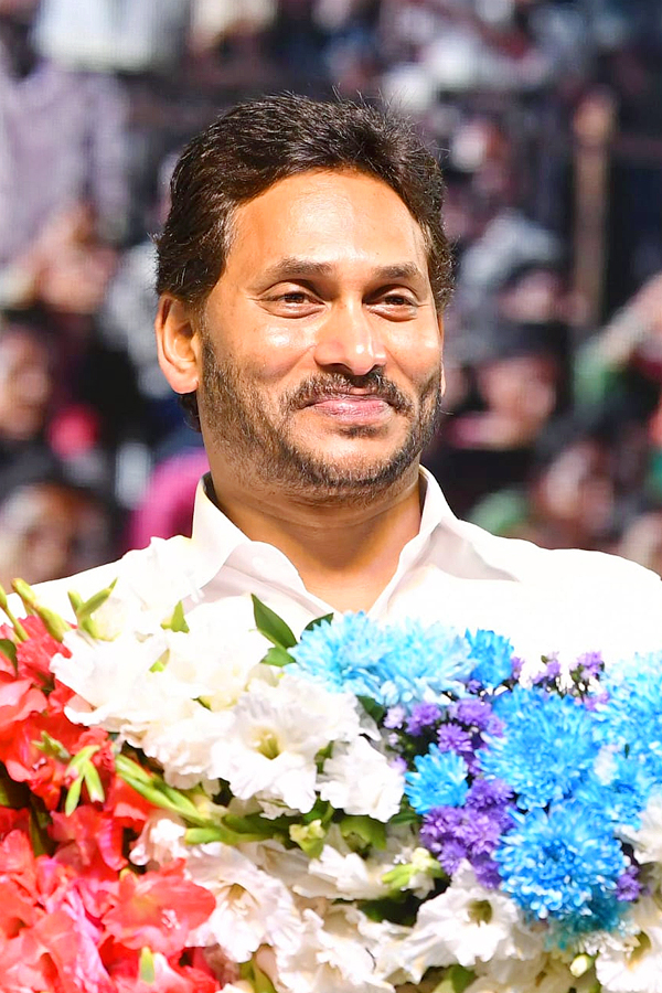CM_20Jagan_20Release_20YSR_20Kapu_20Nestham_20Scheme_204_20Phase_20Funds_20PHotos_18.jpg 14